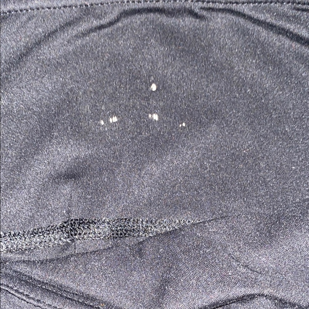 Black Pocketed Yogalicious Leggings - Picture 2 of 5